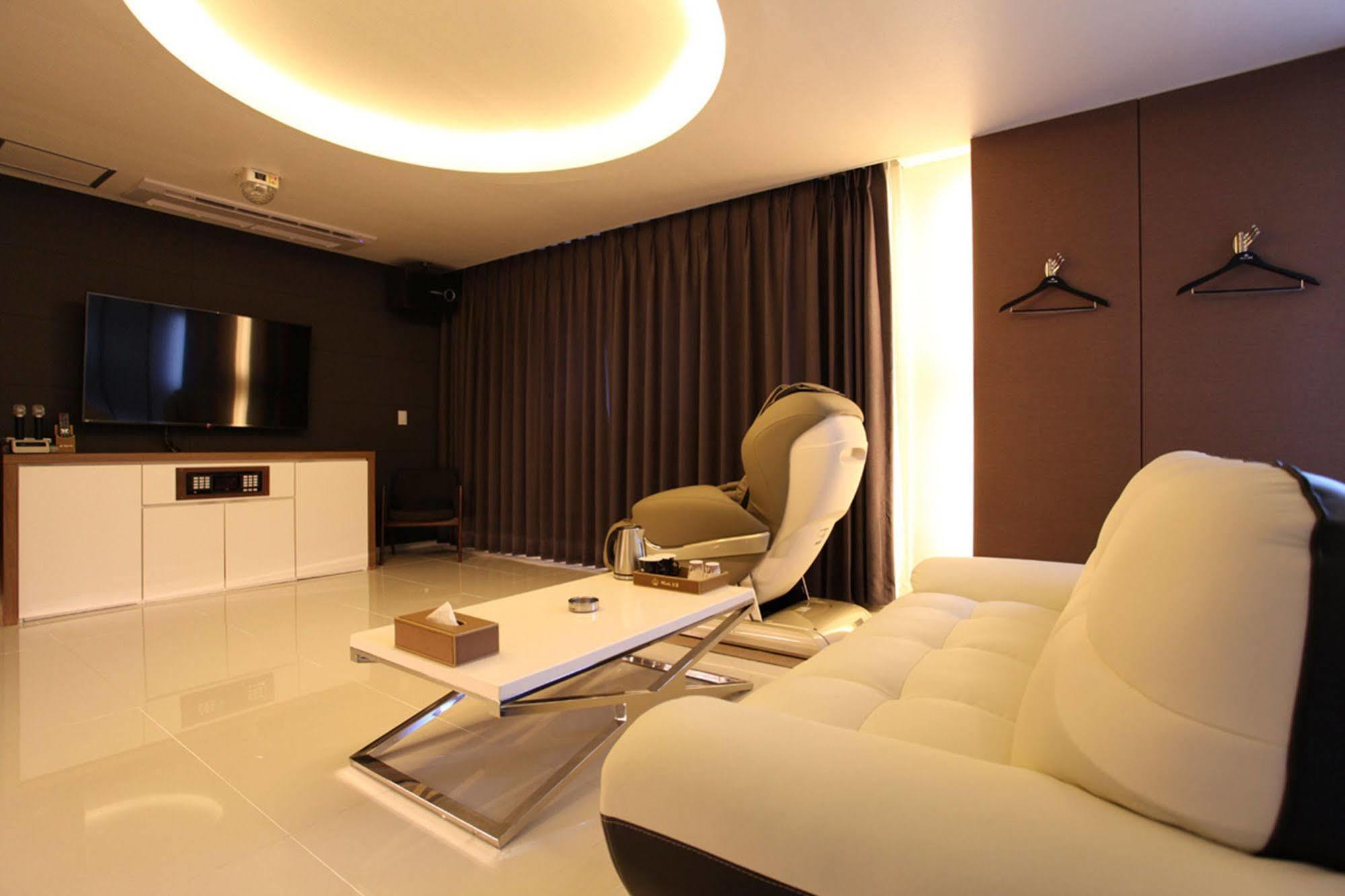 Drive In Hotel Tiamo Pocheon Luaran gambar