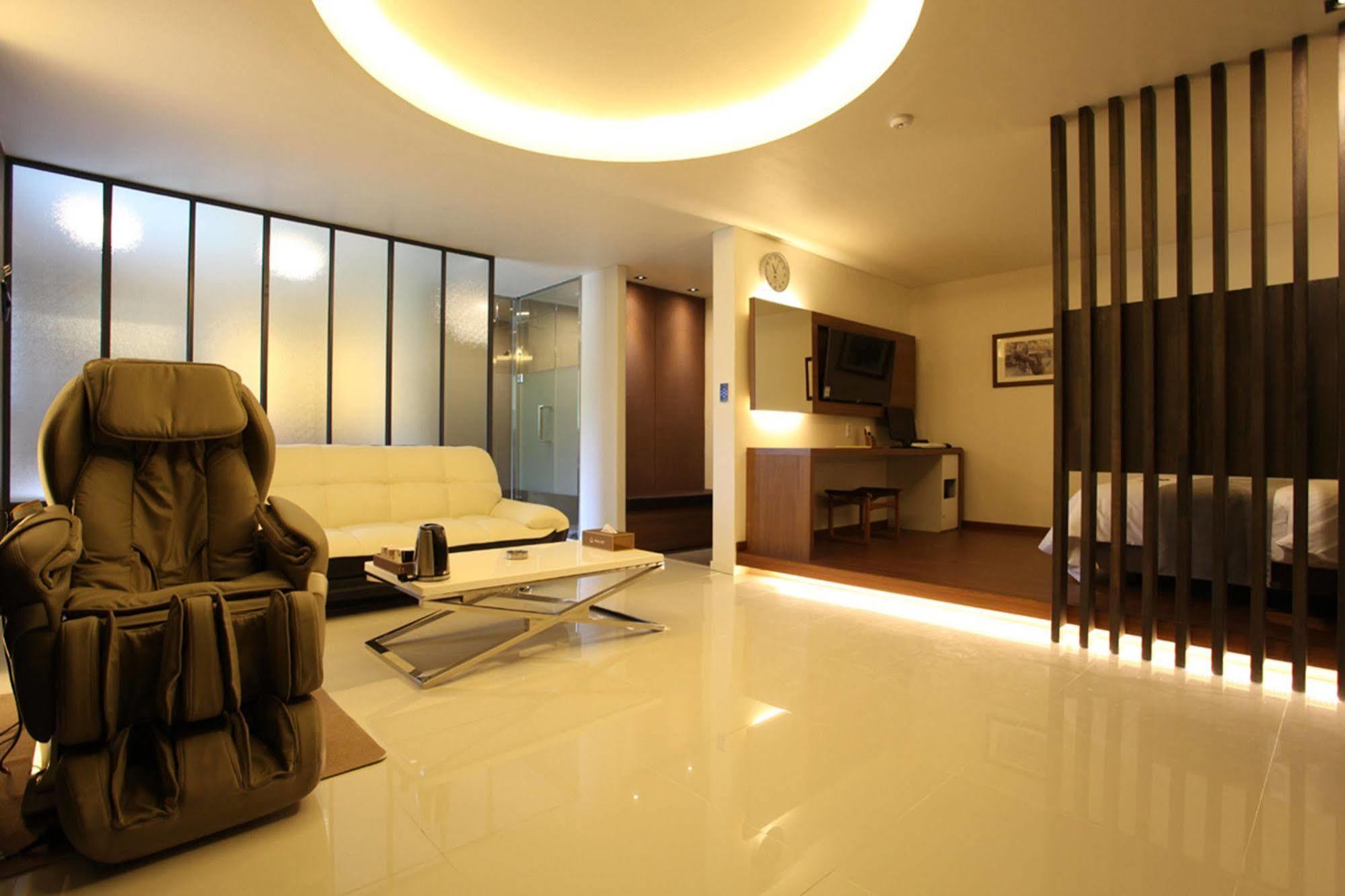 Drive In Hotel Tiamo Pocheon Luaran gambar